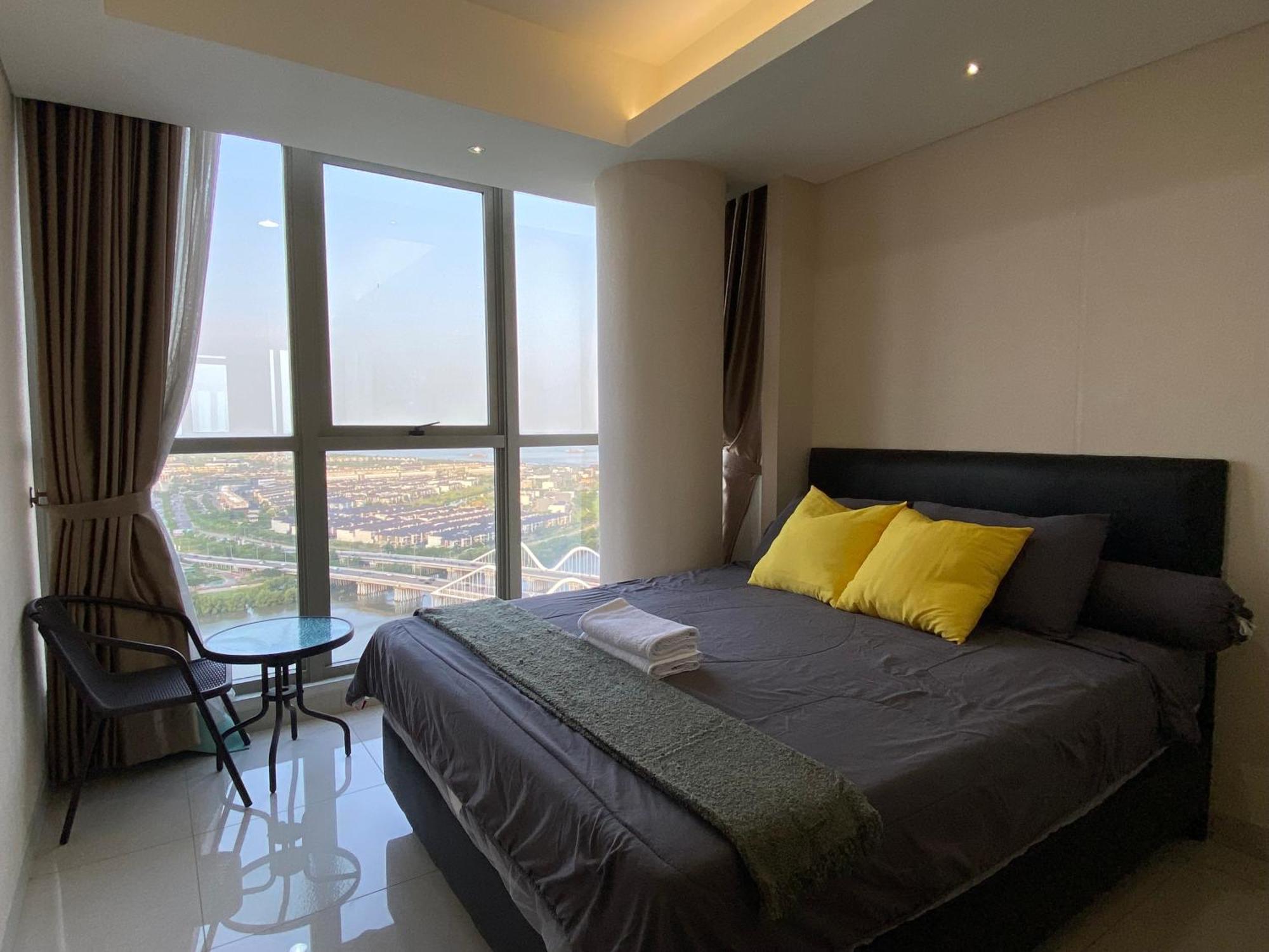 Comfort And Luxury Private Room At Goldcoast Pik Jakarta Rom bilde