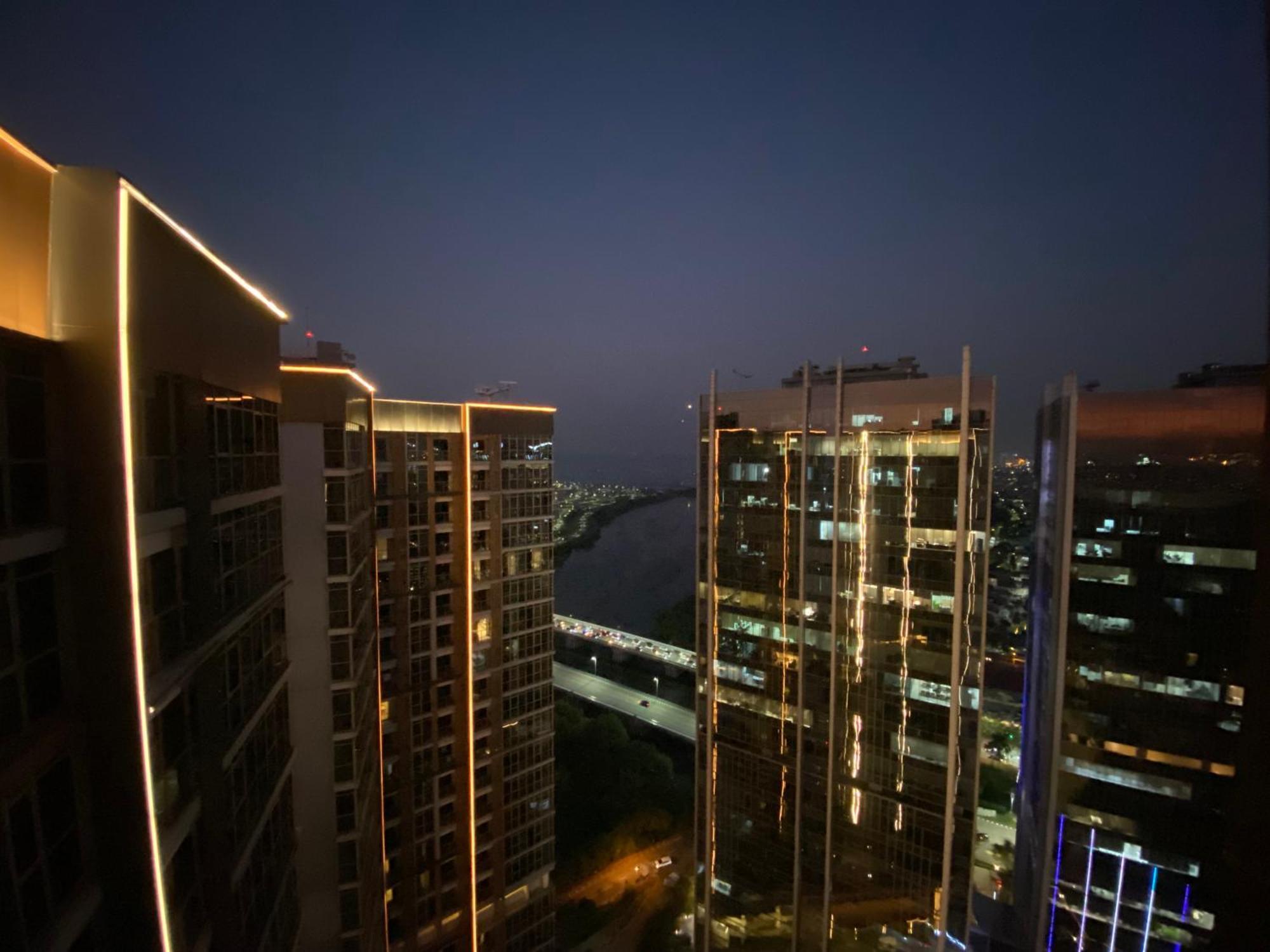 Comfort And Luxury Private Room At Goldcoast Pik Jakarta Rom bilde