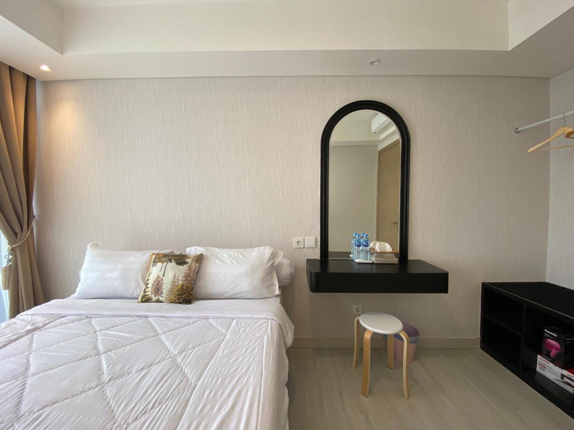 Comfort And Luxury Private Room At Goldcoast Pik Jakarta Eksteriør bilde