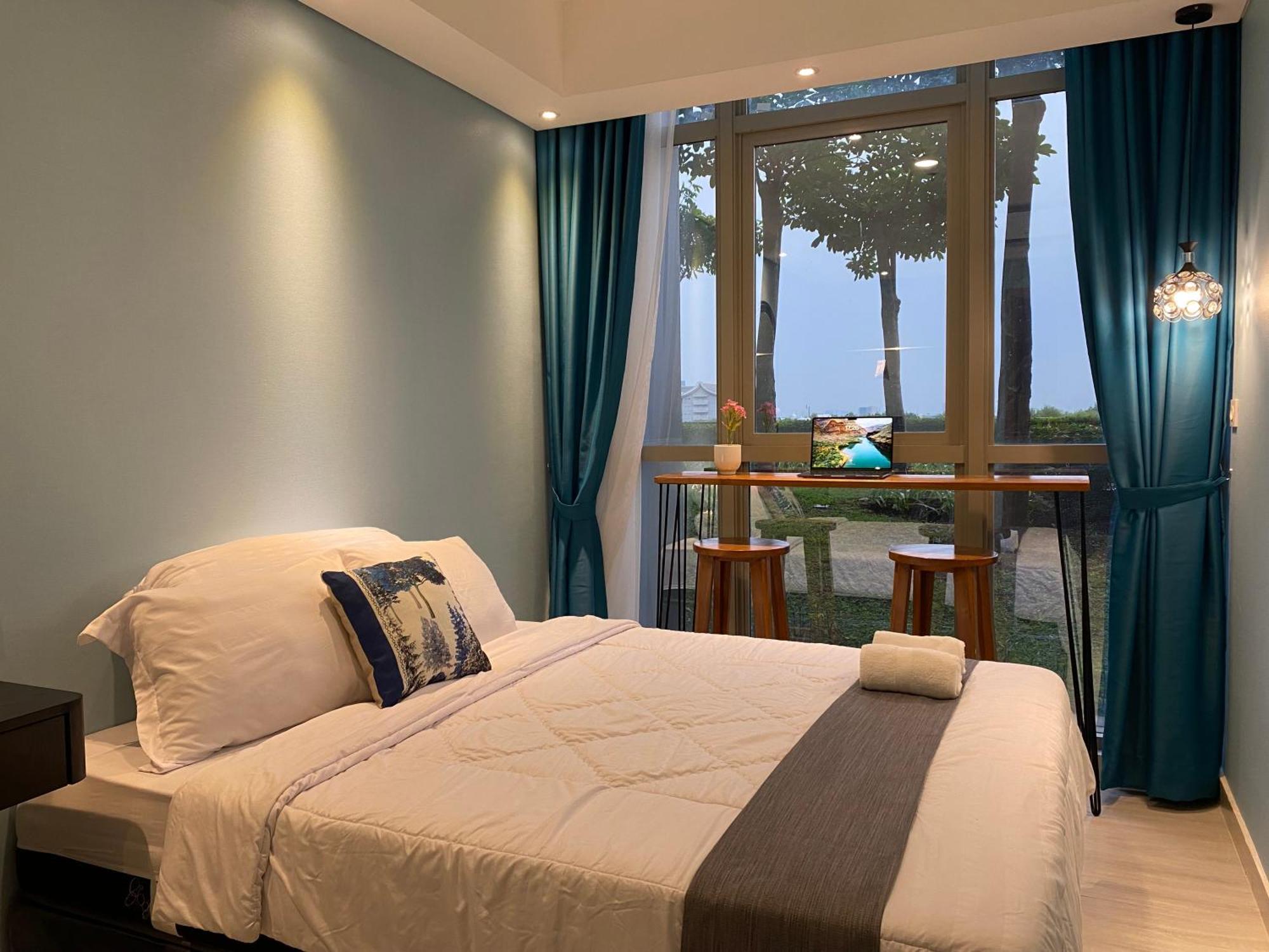 Comfort And Luxury Private Room At Goldcoast Pik Jakarta Rom bilde