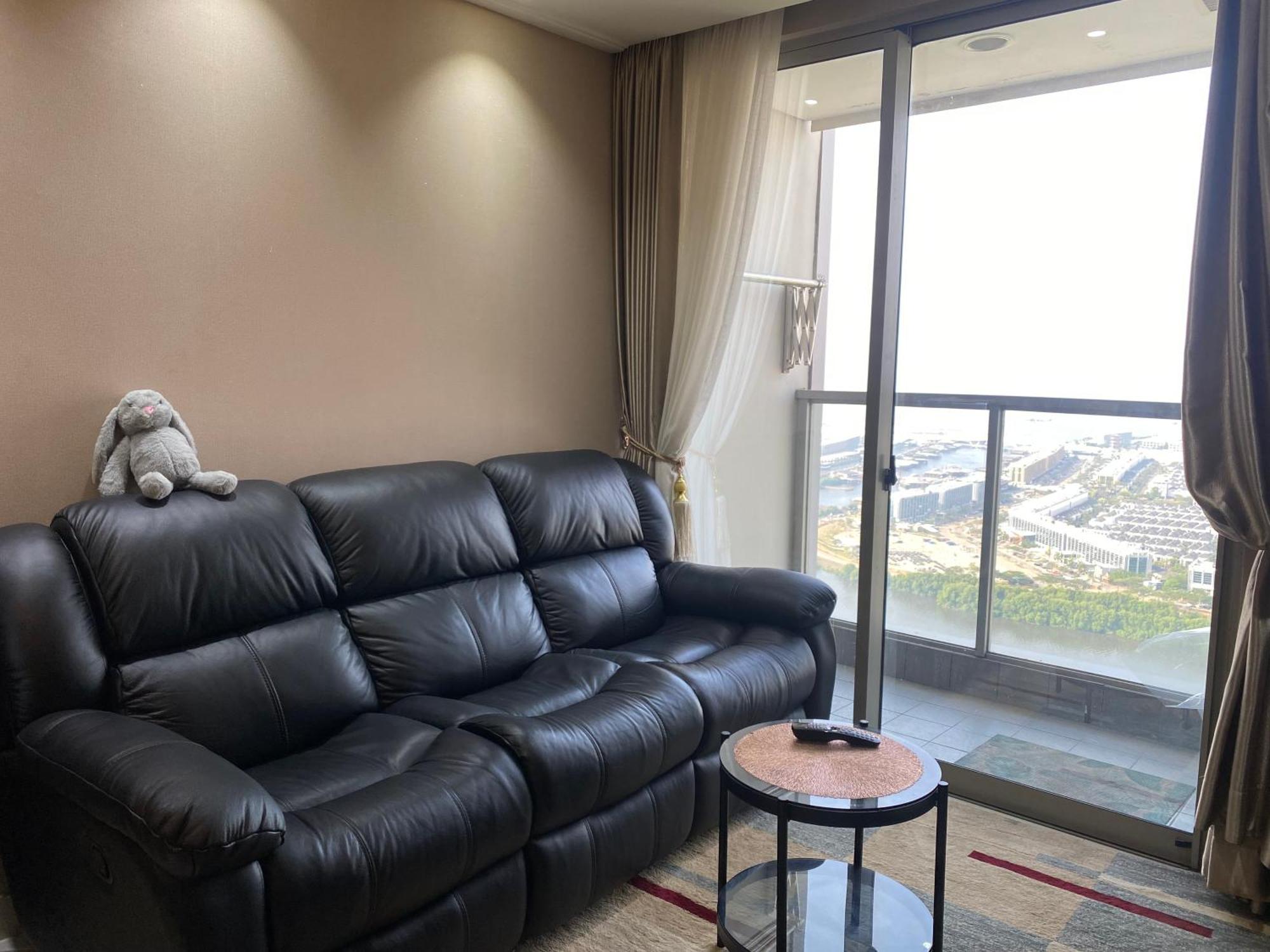 Comfort And Luxury Private Room At Goldcoast Pik Jakarta Eksteriør bilde